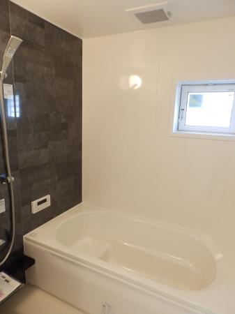 バス・シャワールーム　日々の暮らしに欠かせないお風呂です