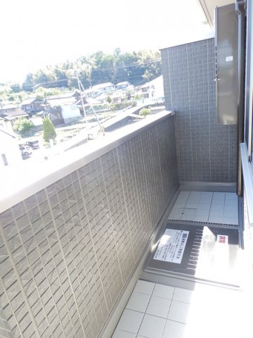 バルコニー　広々としたバルコニーです