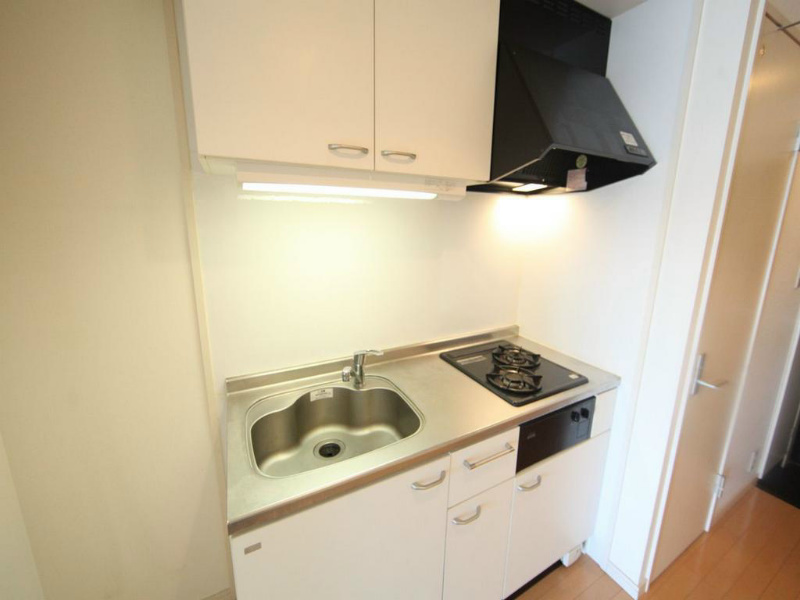 キッチン　システムキッチン（ガス2口）冷蔵庫・レンジ等ご用意できます