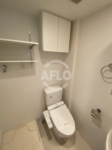 トイレ　HS梅田EAST　温水洗浄便座