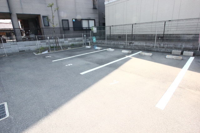 駐車場　平面駐車場