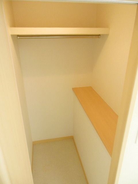 その他設備　★奥行のあるクローゼットがあります★