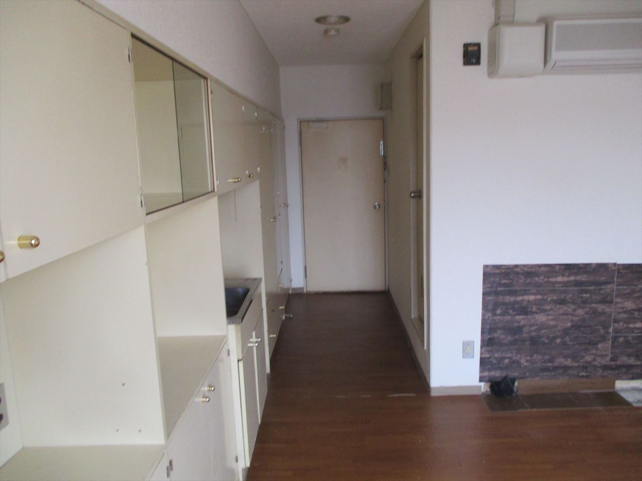 玄関　東カン名古屋キャステール