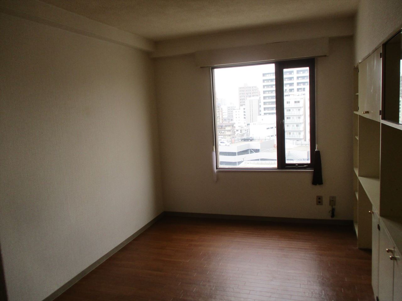 居室・リビング　東カン名古屋キャステール