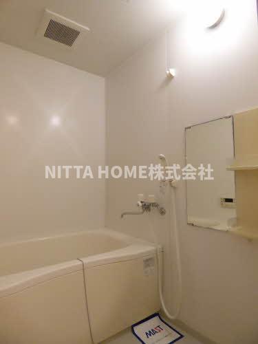 バス・シャワールーム　独立している浴室です＊