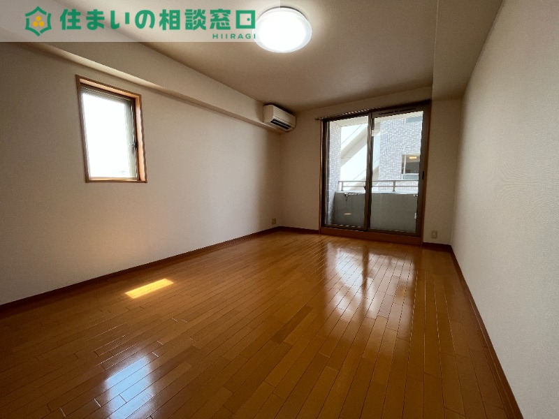 居室・リビング　同型