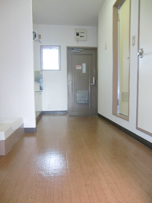玄関　※他部屋参照・現況優先