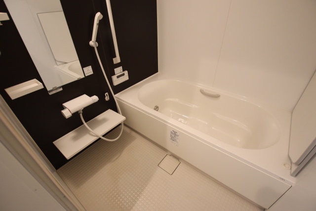 バス・シャワールーム　※別室の参考写真の為、現況優先です。