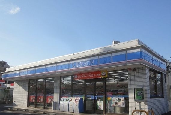 コンビニ　ローソン横浜金井町店（コンビニ）まで311m