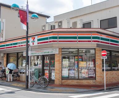 コンビニ　セブンイレブン 東小岩5丁目店（コンビニ）まで375m