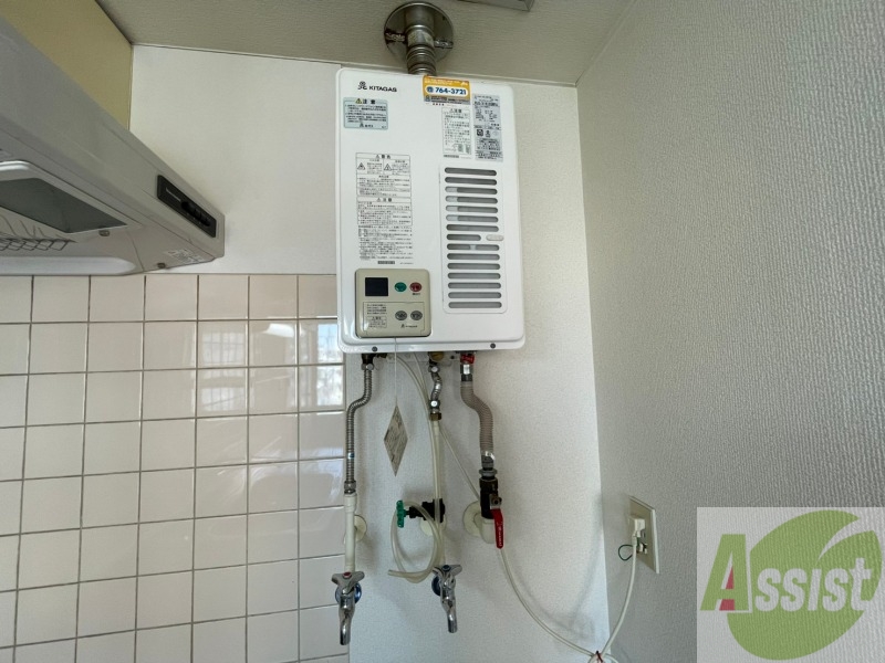 その他　ガス給湯器です。使いやすいパネルになってます。