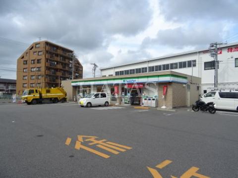 コンビニ　ファミリーマート　西尾新渡場店（コンビニ）まで277m
