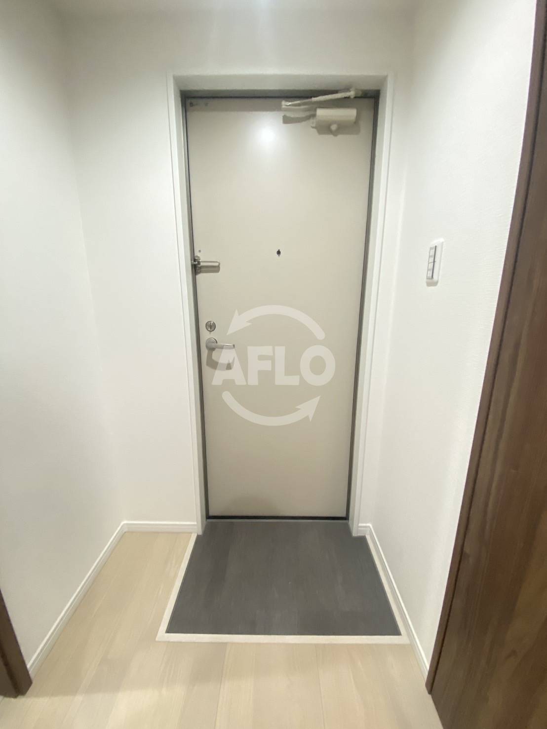 玄関　H-mison大正III　玄関