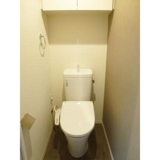 トイレ　※写真は同タイプ住戸です。