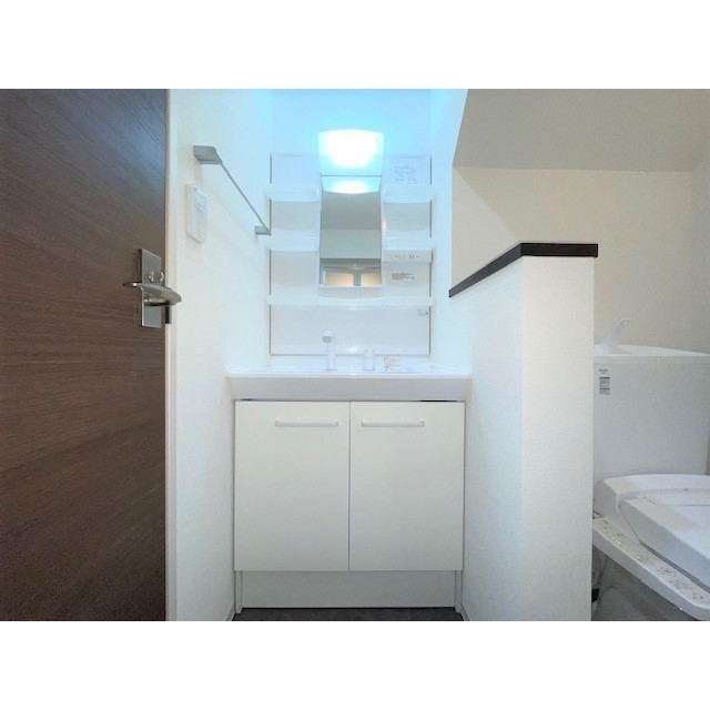 洗面設備　洗髪洗面化粧台