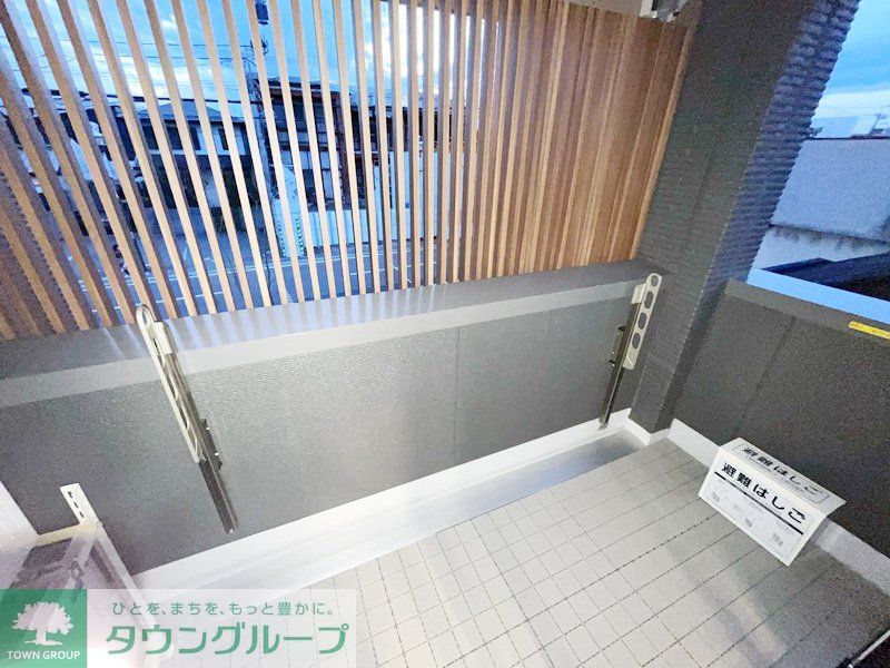 バルコニー　バルコニー