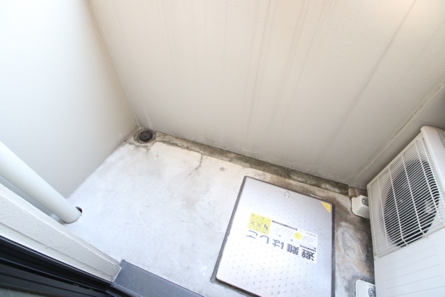 バルコニー　※別室の参考写真の為、現況優先です。