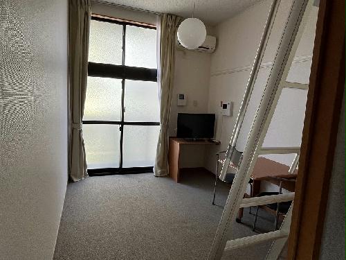 居室・リビング　1階はフローリング仕様