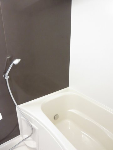 バス・シャワールーム　お風呂で日々の疲れを落としましょう