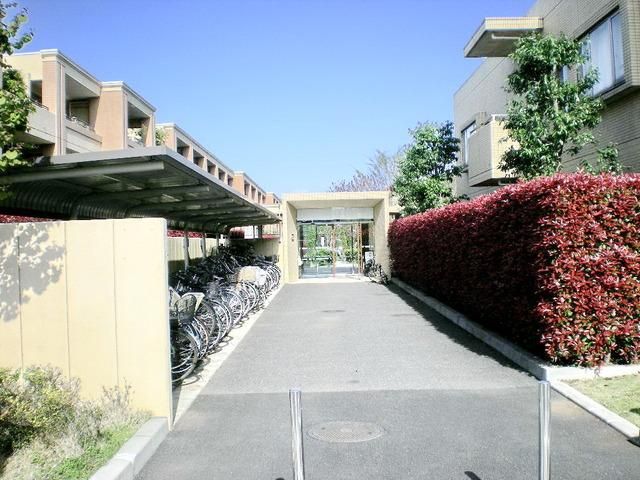 その他共有部分　★駐輪場・中庭★