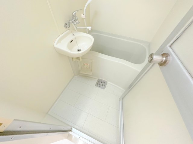 バス・シャワールーム　ゆったりと入るなら、お風呂とトイレとは別々が嬉しいですよね