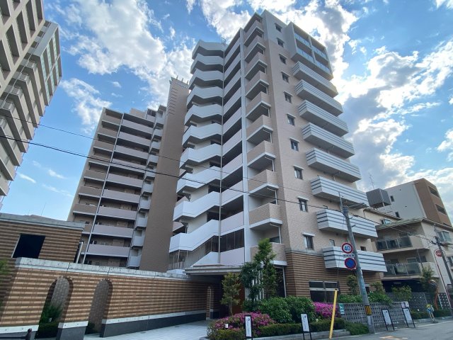 建物外観　オートロック付きでセキュリティ安心！