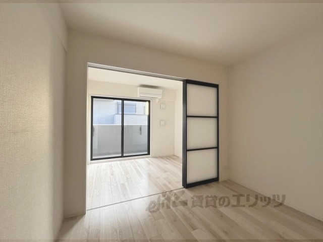 居室・リビング　居室