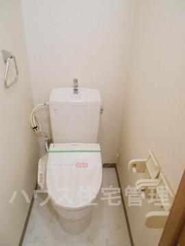 トイレ　シャワー付トイレ