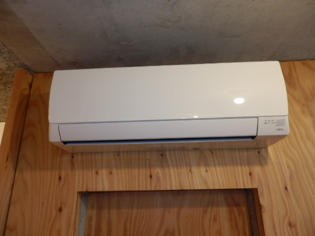 その他　エアコン付