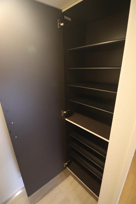 その他　トールタイプのシューズボックス