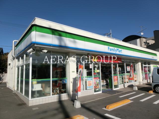 コンビニ　ファミリーマト島根二丁目店（コンビニ）まで274m