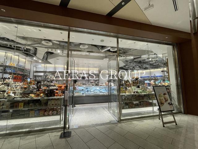 飲食店　DEAN & DELUCA 六本木（飲食店）まで251m