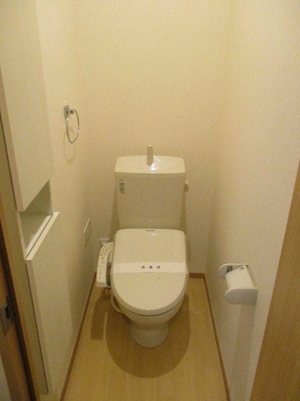 トイレ　同物件別室写真