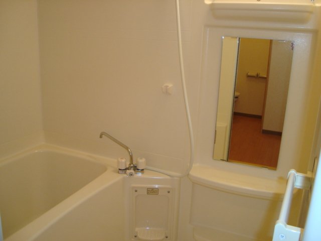 バス・シャワールーム　浴室
