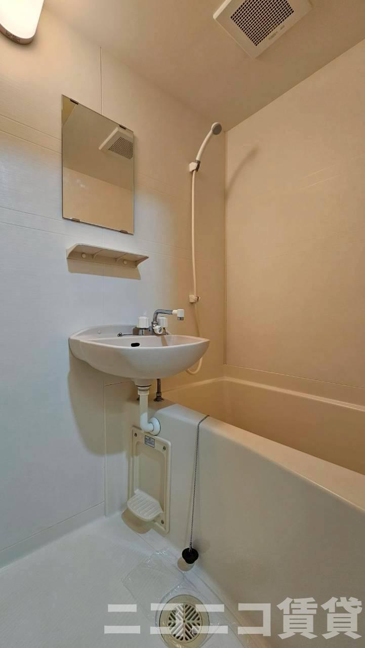 バス・シャワールーム　別号室イメージの為、現状を優先致します。