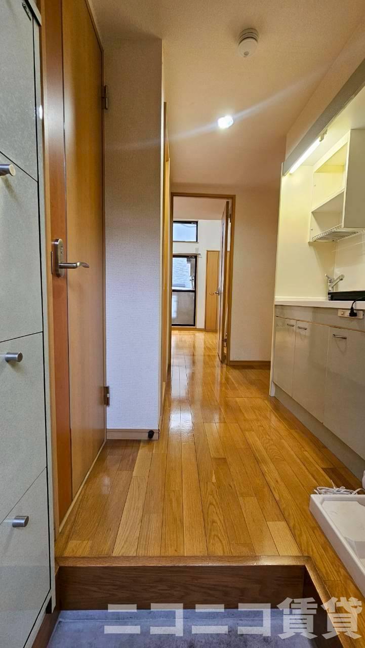 玄関　別号室イメージの為、現状を優先致します。