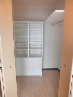 収納　前、空いていた時の写真です。