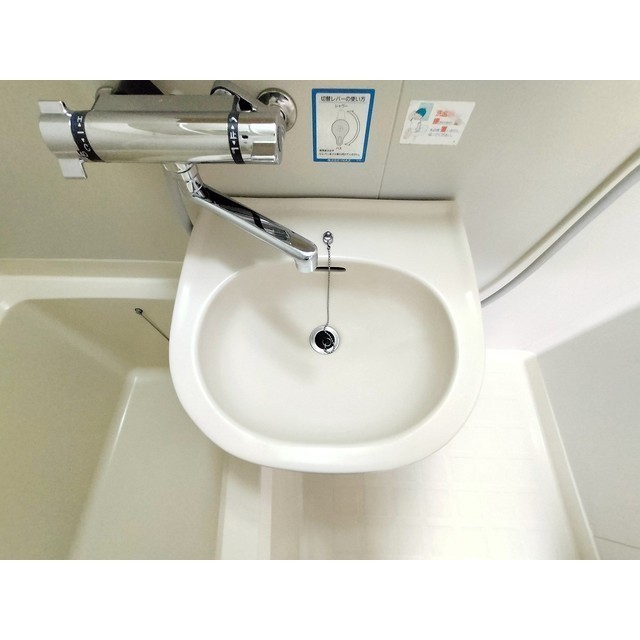 洗面設備　室内設備変更前の画像です