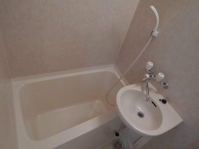 バス・シャワールーム　バス