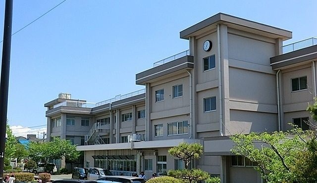 中学校　衣笠中学校（中学校）まで315m