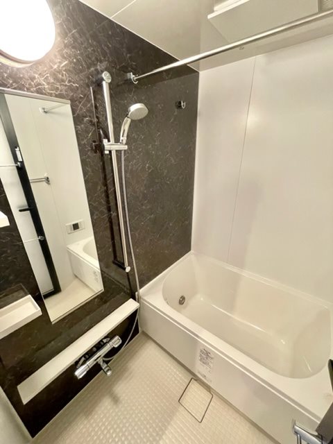 バス・シャワールーム　バス