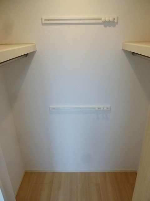 収納　写真は108号室です（参考）