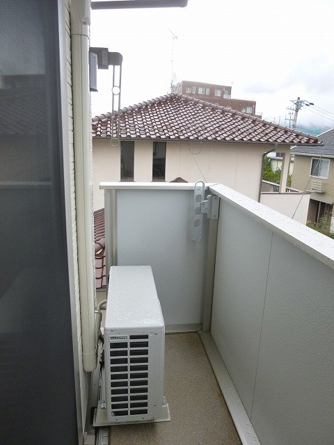 バルコニー　写真は108号室です（参考）