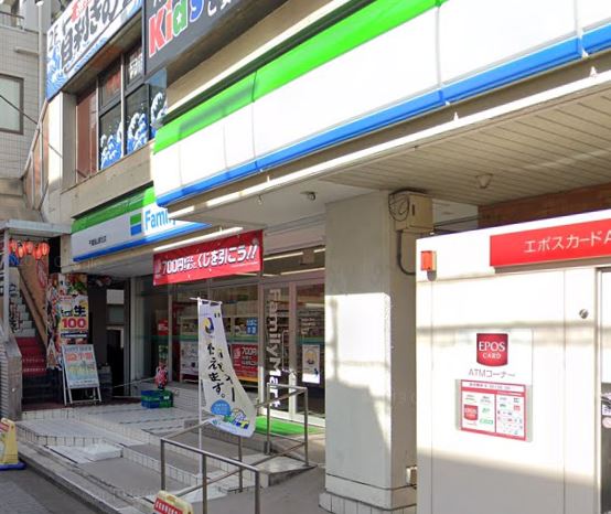 コンビニ　ファミリーマート 千歳烏山駅北店（コンビニ）まで112m