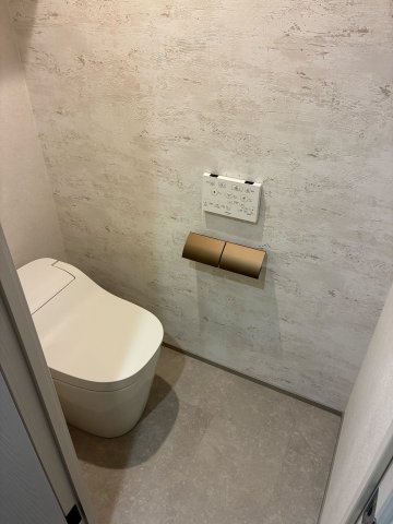 トイレ　ゆったりとした空間のトイレです