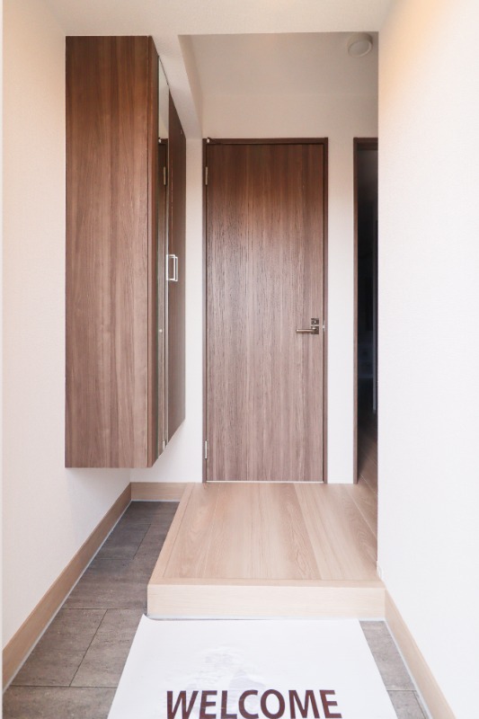 玄関　図面と現状に相違がある場合には現状を優先