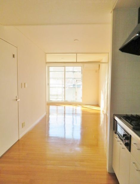 居室・リビング　☆明るい居室☆