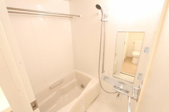バス・シャワールーム　きれいなお風呂です