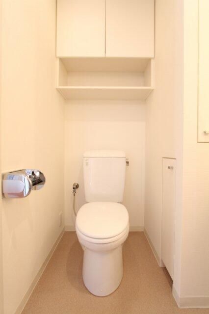 トイレ　清潔感のあるトイレです