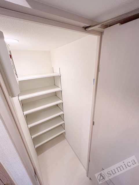 玄関　たくさんの靴を収納可能シューズクローク♪♪